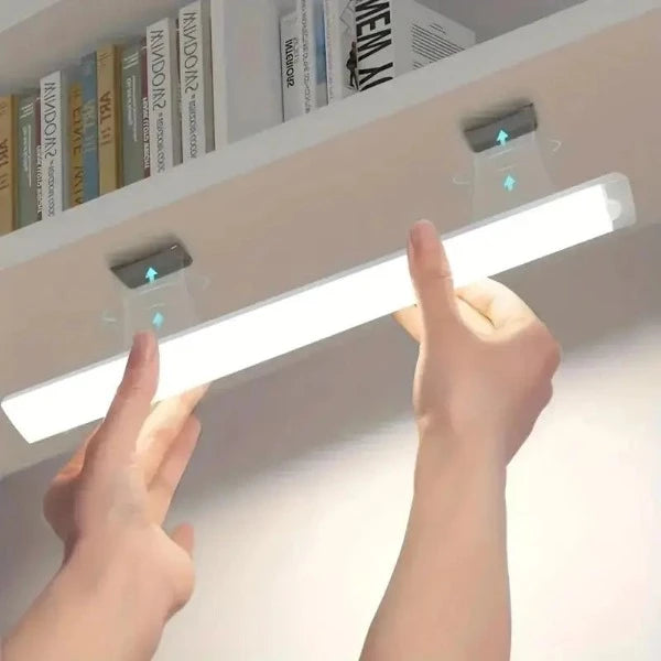 Luminária Sensor de Movimento Recarregável com Ajuste de Intensidade Kasaprime.